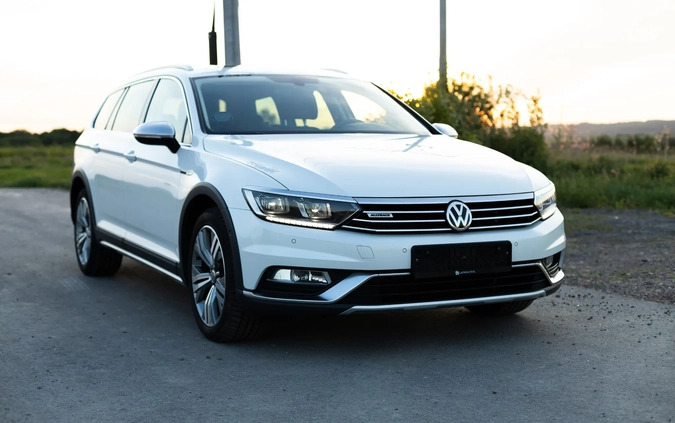 Volkswagen Passat cena 80000 przebieg: 163000, rok produkcji 2016 z Zduny małe 352